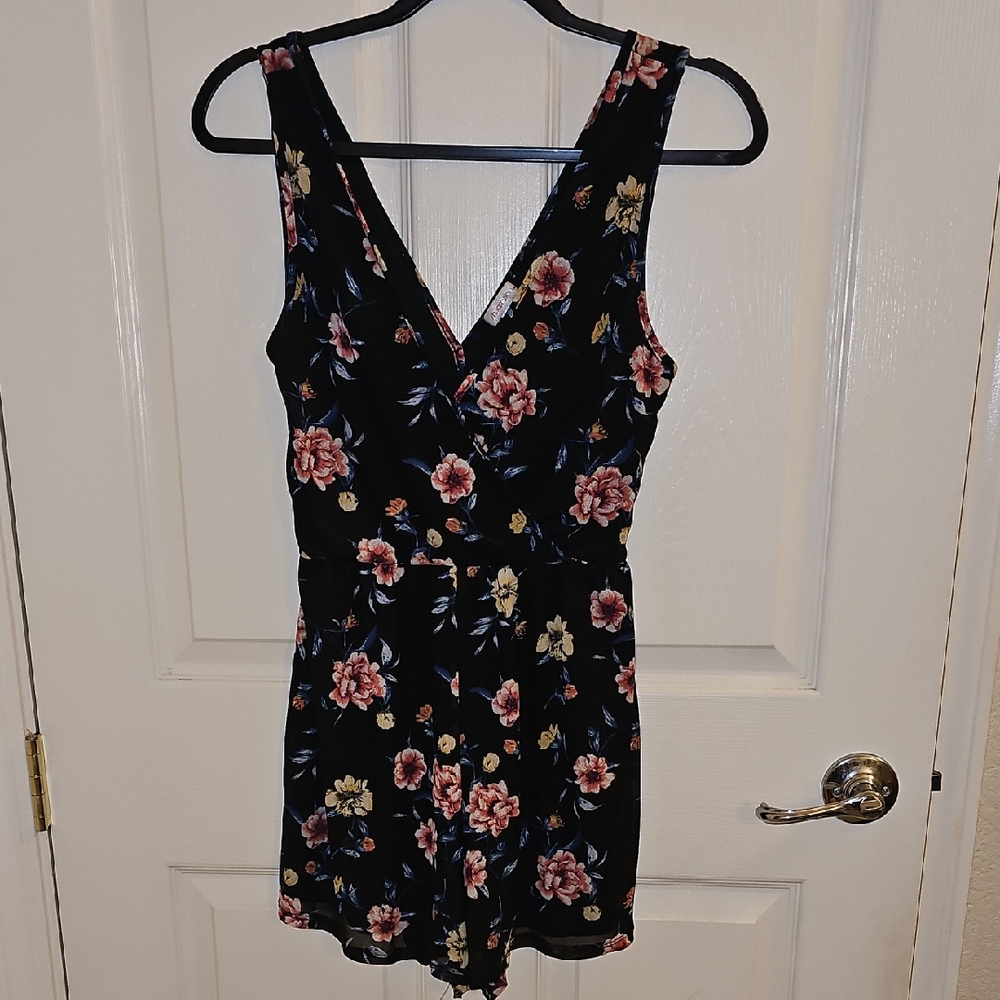 Black Floral Sleeveless V-Neck Romper